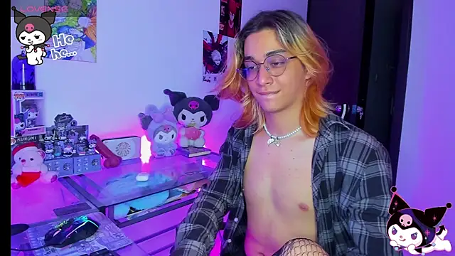 KeitaMoon online show from 9, 11, 2025