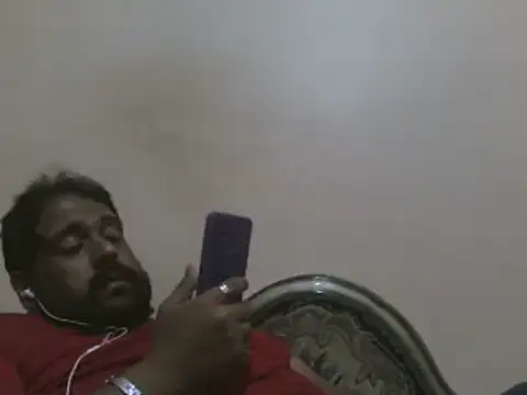 Snapshot of elpoop7305 chatting on 25, 10, 2025 elpoop7305 online show from 25, 10, 2025