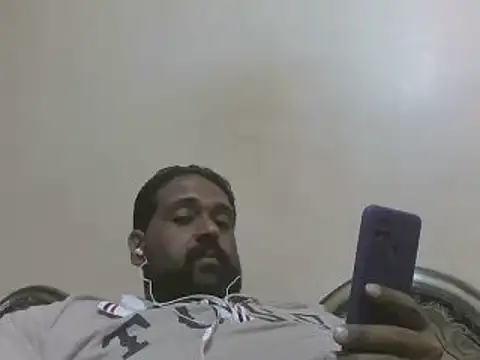 Snapshot of elpoop7305 chatting on 9, 11, 2025 elpoop7305 online show from 9, 11, 2025