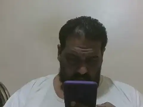 Snapshot of elpoop7305 chatting on 18, 12, 2025 elpoop7305 online show from 18, 12, 2025