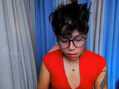 YourNikkieXxx online show from 6, 7, 2026