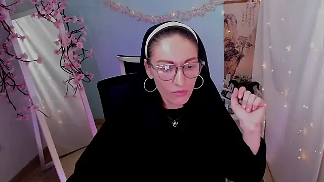 Aurora Loveu online show from 23, 4, 2026