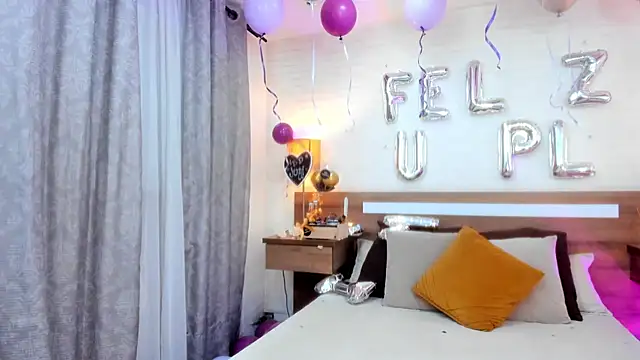 JenniferAuriston online show from 8, 4, 2026