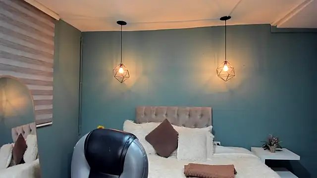 Miss Cataleya   online show from 28, 10, 2025