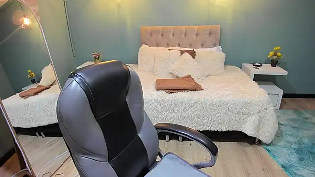 Miss Cataleya   online show from 7, 3, 2026