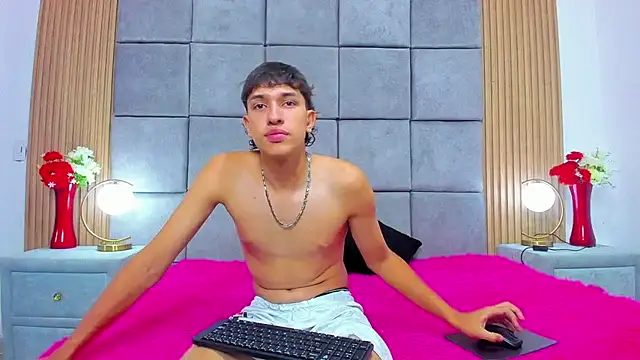 ChanellandMax online show from 17, 9, 2025