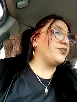 megan fox5 online show from 28, 10, 2025