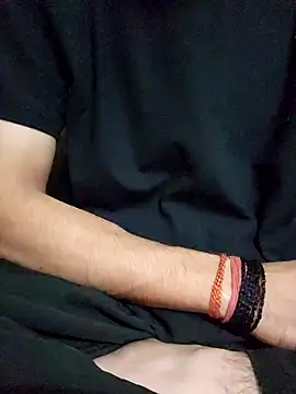 Snapshot of coupleyug chatting on 18, 12, 2025 coupleyug online show from 18, 12, 2025