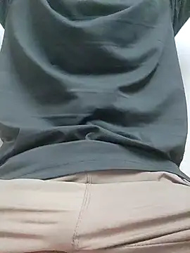 Snapshot of coupleyug chatting on 21, 12, 2025 coupleyug online show from 21, 12, 2025