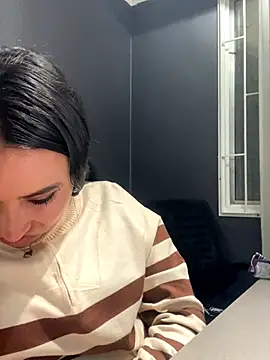 Snapshot of Venus_Rivers chatting on 4, 10, 2025 Venus Rivers online show from 4, 10, 2025