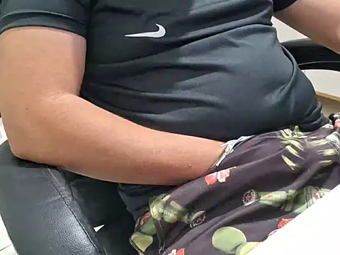 Carloskasado online show from 10, 4, 2026