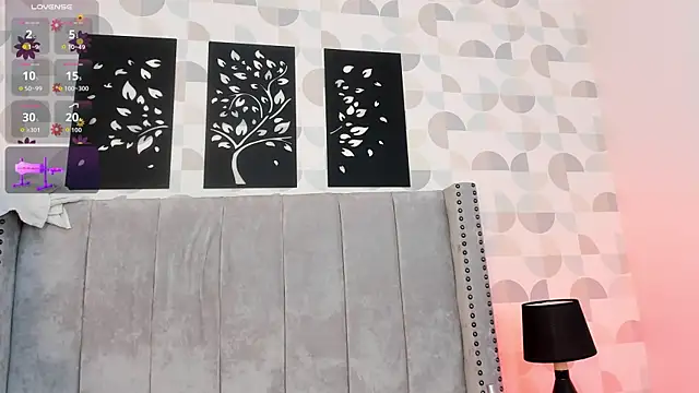 cristhi esterling online show from 8, 11, 2025