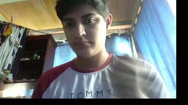 yesitwink  online show from 18, 12, 2025