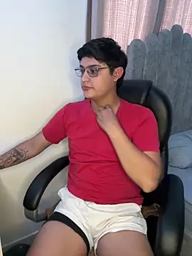 yesitwink  online show from 7, 4, 2026