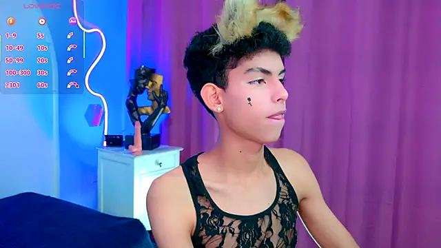 Room 69x online show from 4, 10, 2025