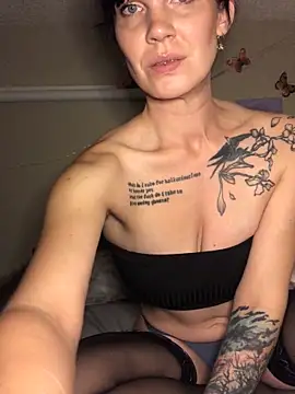 Snapshot of mzz_lillypillxoxo chatting on 26, 10, 2025 mzz lillypillxoxo online show from 26, 10, 2025