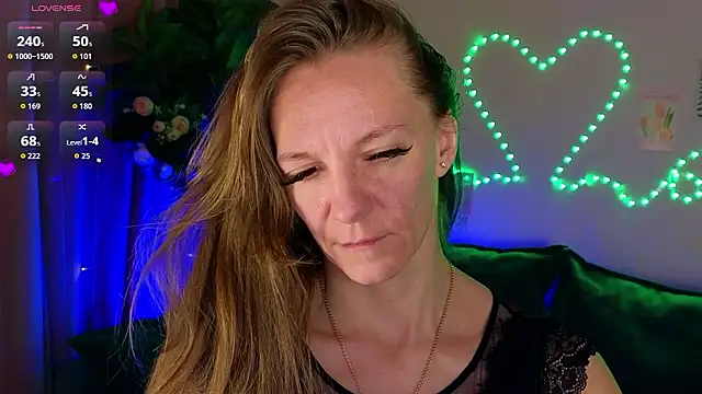 Snapshot of Jesica_mooon chatting on 7, 2, 2026 Jesica mooon online show from 7, 2, 2026