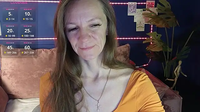 Snapshot of Jesica_mooon chatting on 13, 2, 2026 Jesica mooon online show from 13, 2, 2026