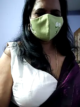 mallu-lover online show from 26, 11, 2025