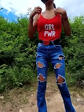 Snapshot of NaughtyMiuw chatting on 21, 2, 2026 NaughtyMiuw online show from 21, 2, 2026