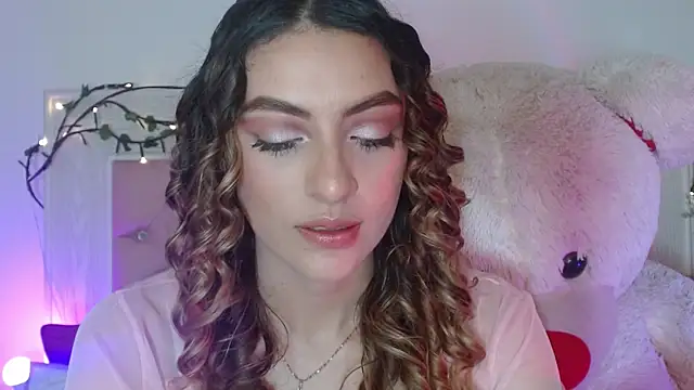 Snapshot of Ayleen_m chatting on 26, 5, 2026 Ayleen m online show from 26, 5, 2026