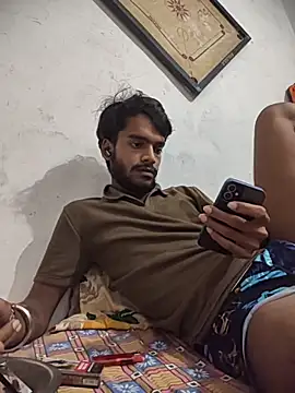 Snapshot of yashuuuu021 chatting on 9, 10, 2025 yashuuuu021 online show from 9, 10, 2025