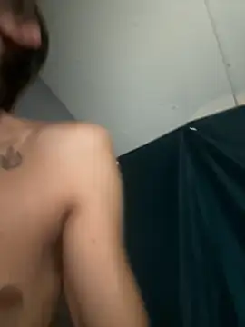 Snapshot of StoneyCam chatting on 26, 10, 2025 StoneyCam online show from 26, 10, 2025