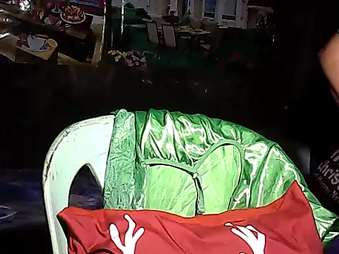 Snapshot of Adeline05 chatting on 11, 1, 2026 Adeline05 online show from 11, 1, 2026