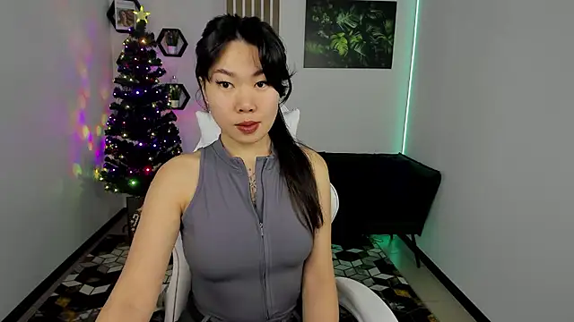 LunaPurrr online show from 5, 1, 2026