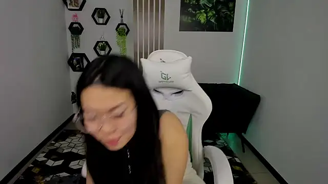 LunaPurrr online show from 12, 1, 2026