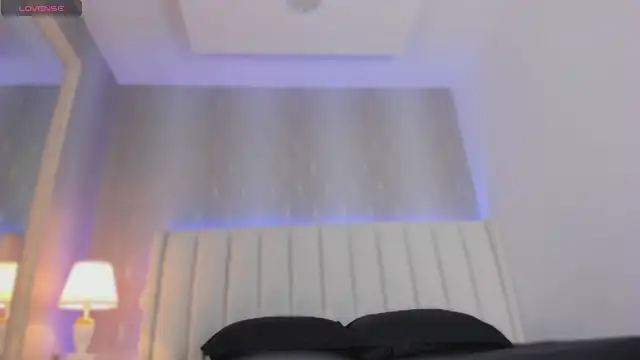 Mia-Medina online show from 27, 3, 2026