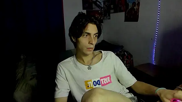 Snapshot of golden_ryyan chatting on 26, 2, 2026 golden ryyan online show from 26, 2, 2026