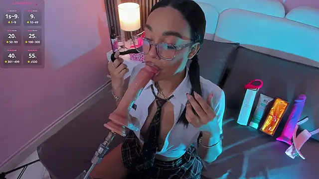 Clawdeen  wolf online show from 19, 10, 2025