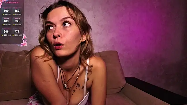 Snapshot of DemonaCast chatting on 12, 9, 2025 DemonaCast online show from 12, 9, 2025