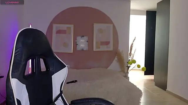 Eliih 01 online show from 19, 5, 2026