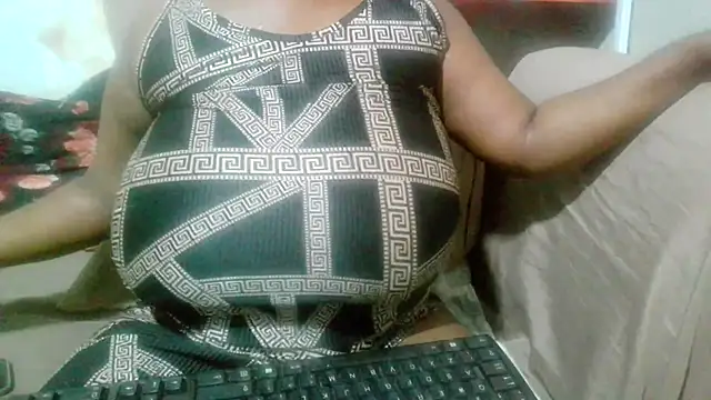 Snapshot of bustydivaxx21 chatting on 23, 9, 2025 bustydivaxx21 online show from 23, 9, 2025