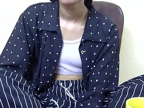 smallcuute online show from 30, 10, 2025