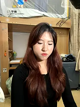 Snapshot of ououlovelove chatting on 6, 11, 2025 ououlovelove online show from 6, 11, 2025