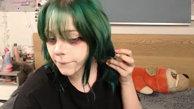 Snapshot of triplebakaaa chatting on 8, 11, 2025 triplebakaaa online show from 8, 11, 2025