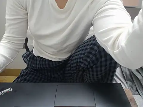 Lamoon 2k online show from 27, 10, 2025