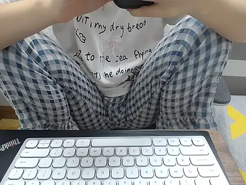 Lamoon 2k online show from 28, 10, 2025