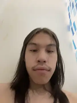 Snapshot of heytherepeoples717 chatting on 7, 3, 2026 heytherepeoples717 online show from 7, 3, 2026