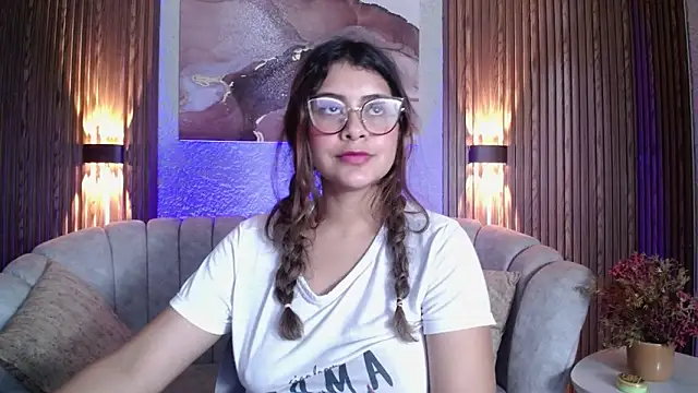 CurlyDani online show from 17, 4, 2026