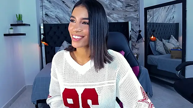 Snapshot of kitty_collins_ chatting on 4, 5, 2026 kitty collins online show from 4, 5, 2026