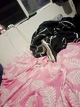 Snapshot of AtraCTiVoSiNguLaR chatting on 22, 9, 2025 AtraCTiVoSiNguLaR online show from 22, 9, 2025