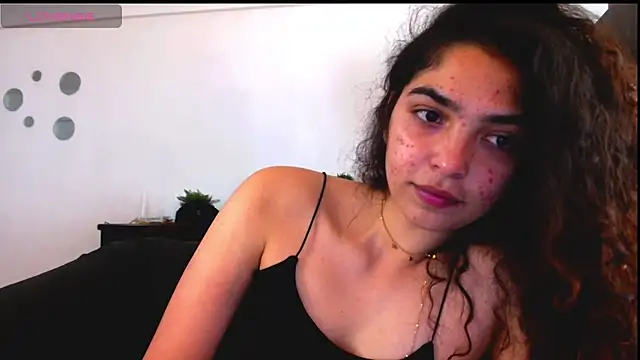 Snapshot of Ariagal chatting on 15, 9, 2025 Ariagal online show from 15, 9, 2025