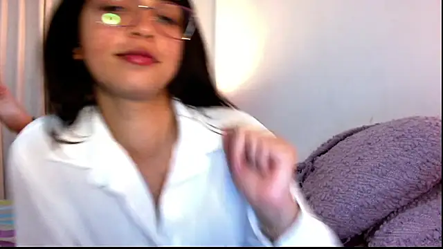 Snapshot of Ariagal chatting on 8, 11, 2025 Ariagal online show from 8, 11, 2025