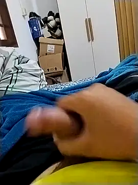 Snapshot of Hiderr chatting on 3, 3, 2026 Hiderr online show from 3, 3, 2026