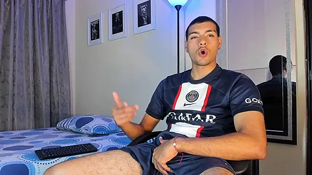 Snapshot of TeamPorn_19 chatting on 23, 11, 2025 TeamPorn 19 online show from 23, 11, 2025