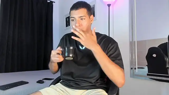 Snapshot of TeamPorn_19 chatting on 21, 3, 2026 TeamPorn 19 online show from 21, 3, 2026